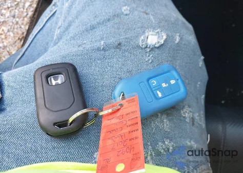 2017 Honda Civic Touring из США, поврежденный, VIN 2HGFC1F92HH631211